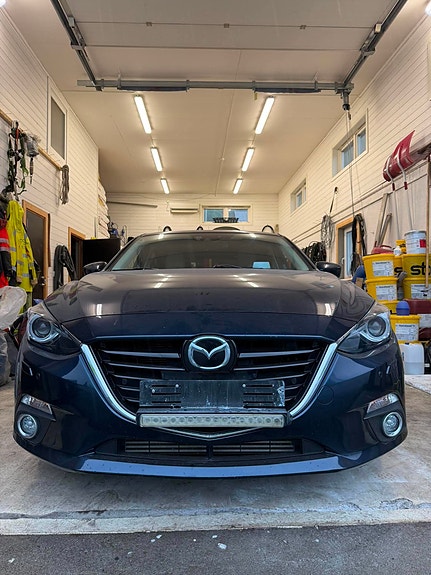 Mazda 3 4 of 10