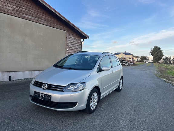 Volkswagen Golf Plus 2 of 10