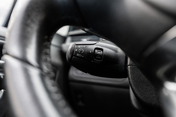 Peugeot 208 13 of 23