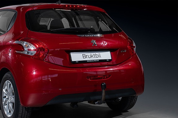Peugeot 208 7 of 23