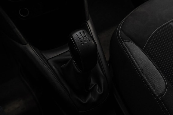Peugeot 208 16 of 23