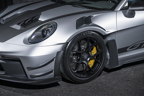 Porsche 911 8 of 30