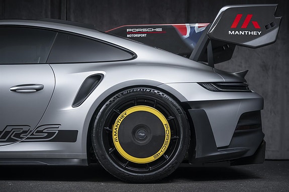 Porsche 911 14 of 30