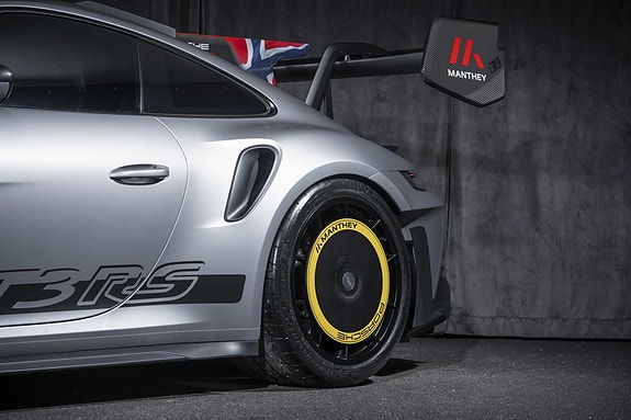 Porsche 911 9 of 30