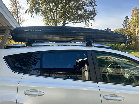Toyota RAV4 6 of 9