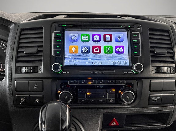Volkswagen Caravelle 15 of 27