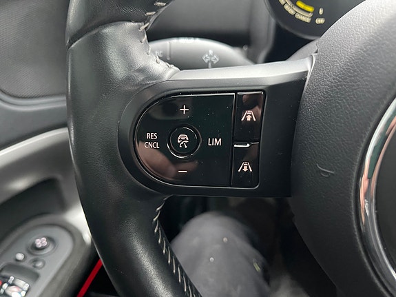 MINI Countryman Cooper SE 12 of 30