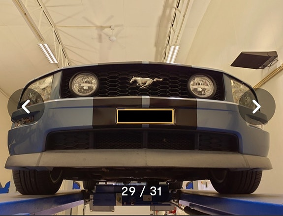 Ford Mustang 24 of 26