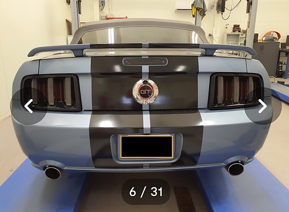 Ford Mustang 6 of 26