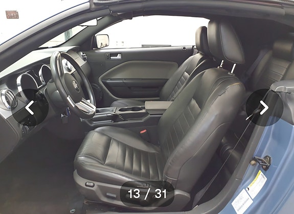 Ford Mustang 13 of 26