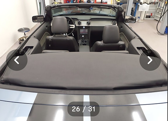Ford Mustang 23 of 26