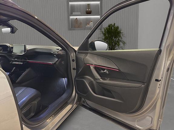 Peugeot 2008 25 of 29