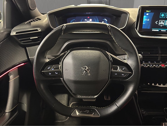 Peugeot 2008 18 of 29