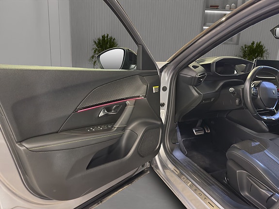 Peugeot 2008 26 of 29