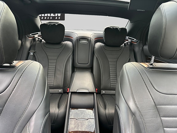 Mercedes-Benz S560 e 22 of 30