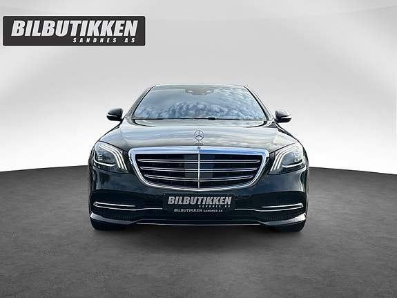 Mercedes-Benz S560 e 8 of 30