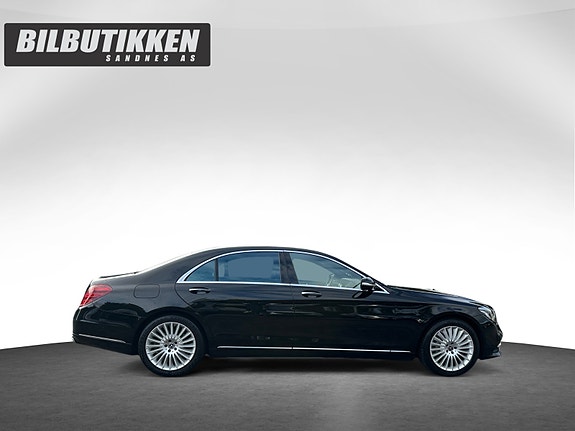 Mercedes-Benz S560 e 6 of 30