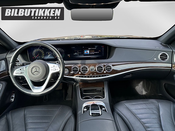 Mercedes-Benz S560 e 12 of 30