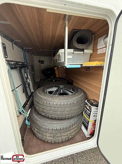 Weinsberg Carasuite 700MX 21 of 30
