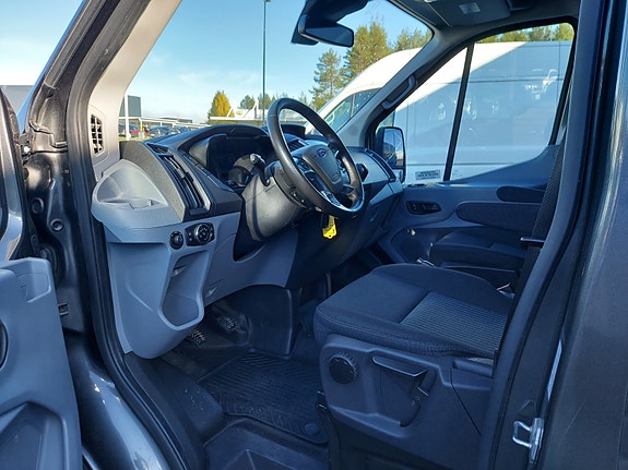 Ford Transit 18 of 30