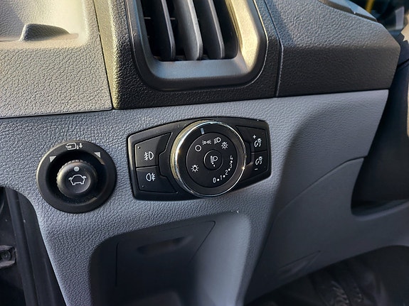 Ford Transit 16 of 30