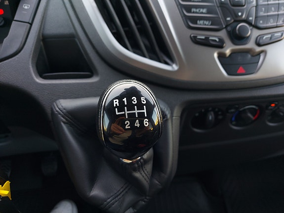 Ford Transit 28 of 30