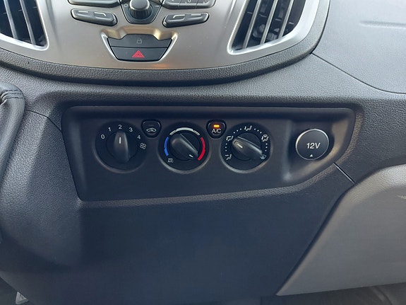 Ford Transit 25 of 30