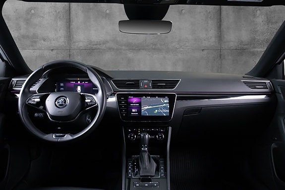 Skoda Superb 9 of 25