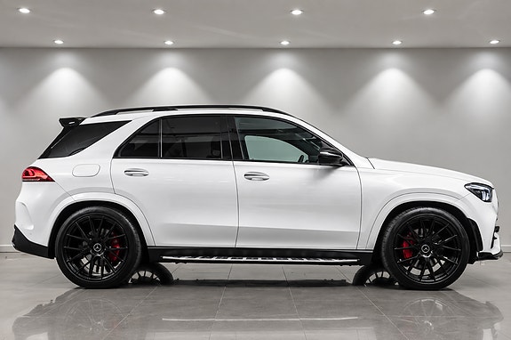 Mercedes-Benz GLE300 d 2 of 30