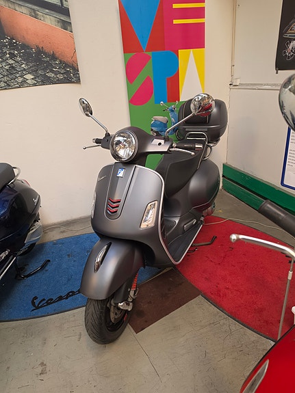 Vespa Primavera 50/LX 50 7 of 7