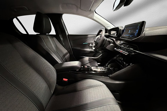 Peugeot e-208 18 of 20