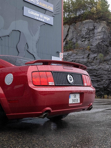Ford Mustang 23 of 30