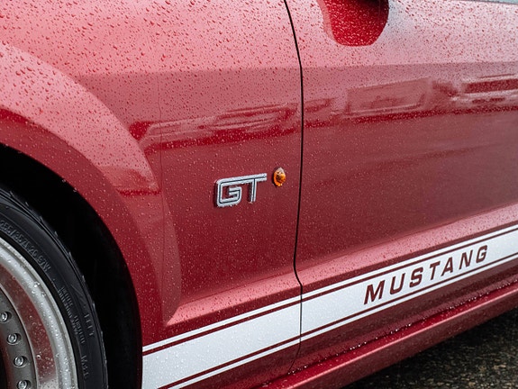Ford Mustang 9 of 30