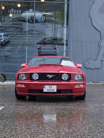 Ford Mustang 15 of 30