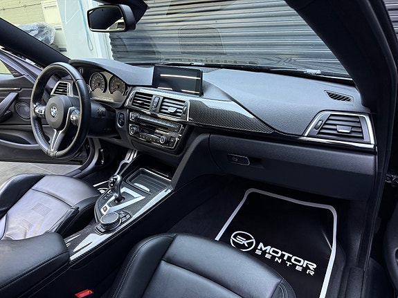 BMW M4 17 of 30