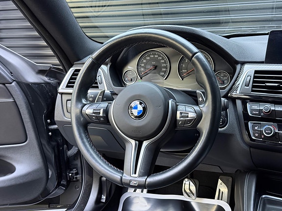 BMW M4 18 of 30