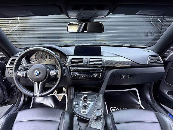 BMW M4 15 of 30