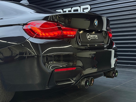 BMW M4 7 of 30