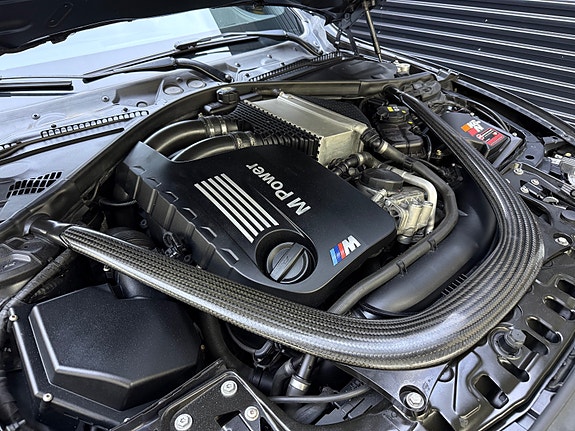 BMW M4 11 of 30