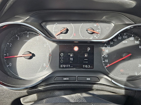 Opel Crossland X 9 of 18
