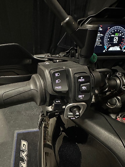 Yamaha Tracer 9 GT+ 11 of 24