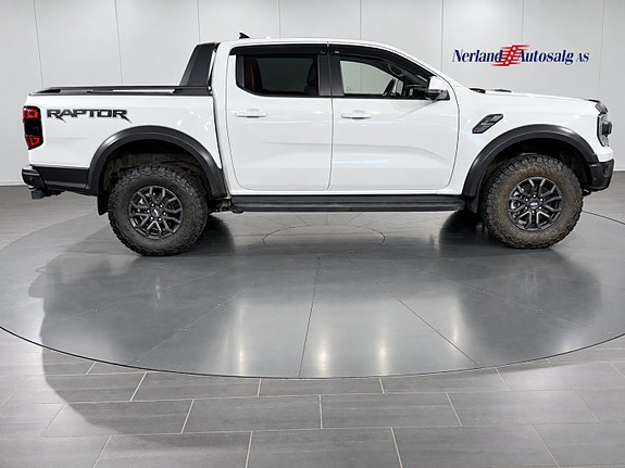 Ford Ranger Raptor 9 of 30