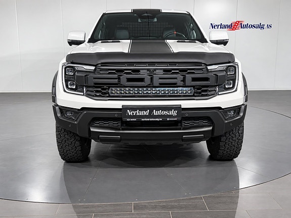 Ford Ranger Raptor 12 of 30