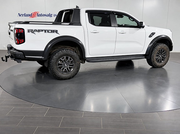 Ford Ranger Raptor 8 of 30