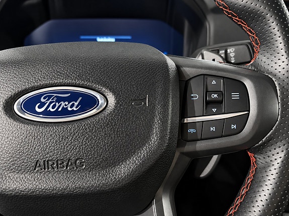 Ford Ranger Raptor 22 of 30