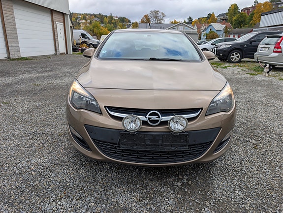 Opel Astra 2 of 28