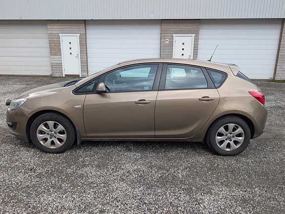 Opel Astra 4 of 28