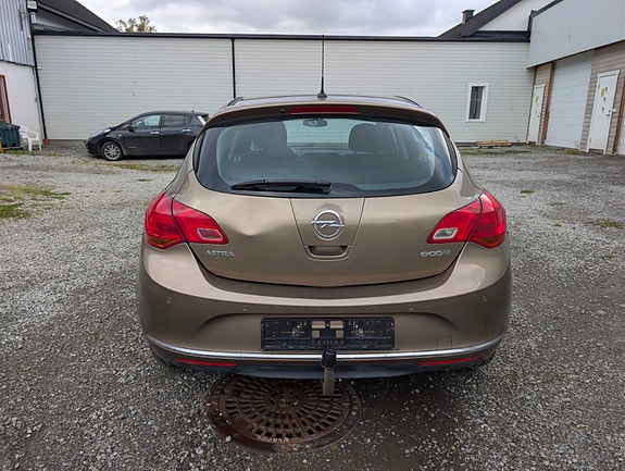 Opel Astra 6 of 28