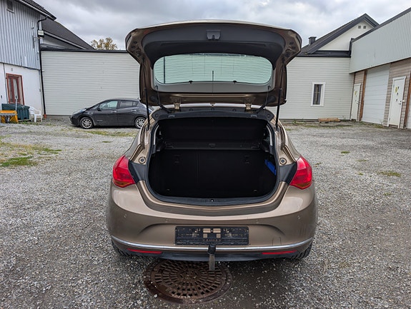Opel Astra 19 of 28