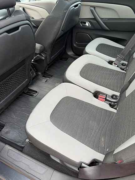 Citroen Grand C4 Picasso 19 of 30